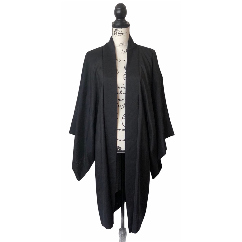 Black Kimono